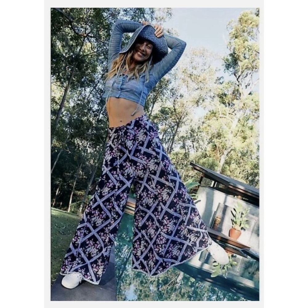 NWOT Free People Intimately Wide Leg Floral Lounge Pants Size Large